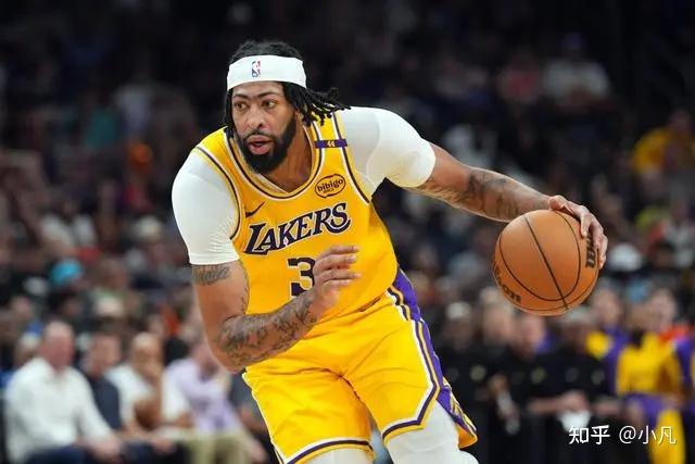 🏀赫夫失绝杀罚球 小卡28+8关键投篮助快船24分逆转步行者